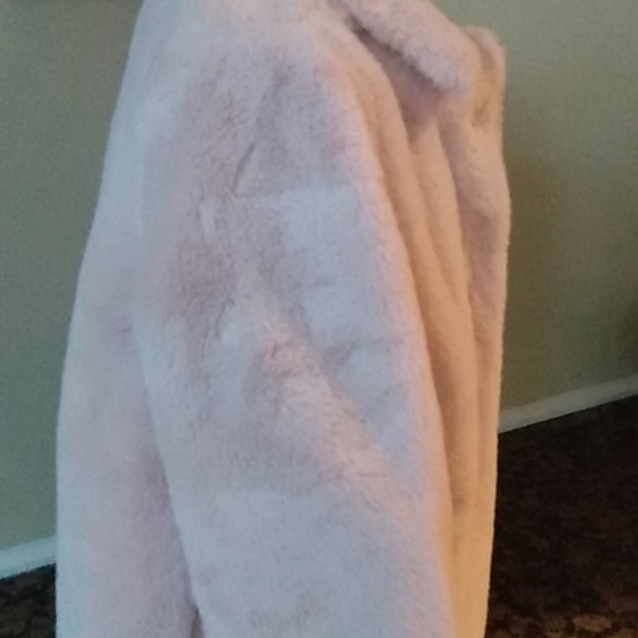 Coat - Picture 2 of 8